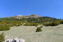 Cumbres de la sierra de Montgrony frente a nosotros.