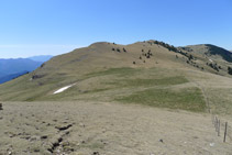 Llegamos al collado de la Bona.