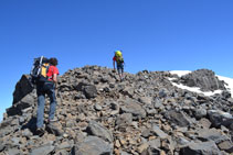 Acceso al pico Espadas (3.332m).