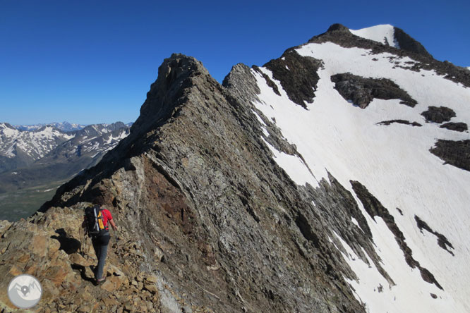 Posets (3.375m) por la cresta de Espadas 2 