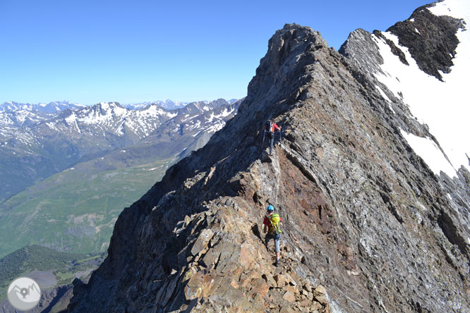 Posets (3.375m) por la cresta de Espadas 2 