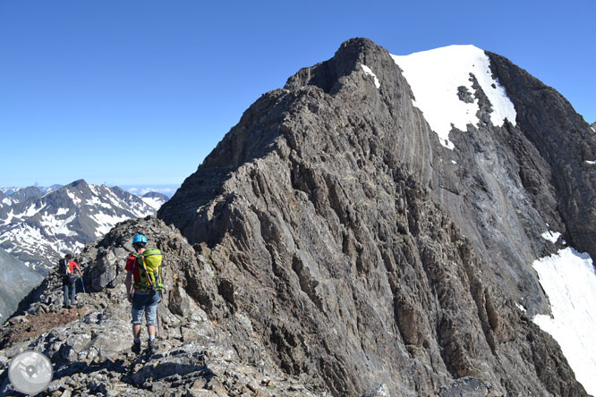 Posets (3.375m) por la cresta de Espadas 2 