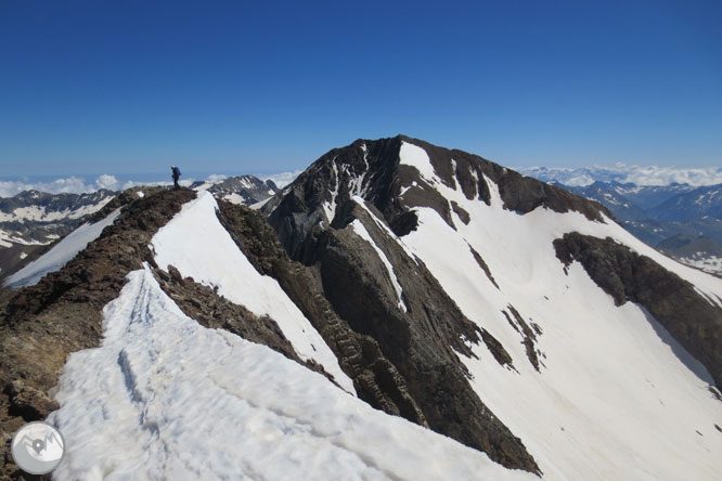 Posets (3.375m) por la cresta de Espadas 2 