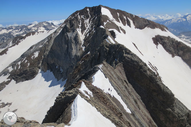 Posets (3.375m) por la cresta de Espadas 2 