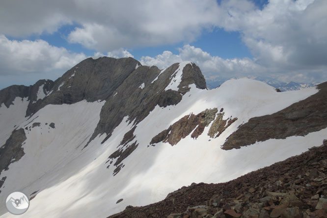 Posets (3.375m) por la cresta de Espadas 2 