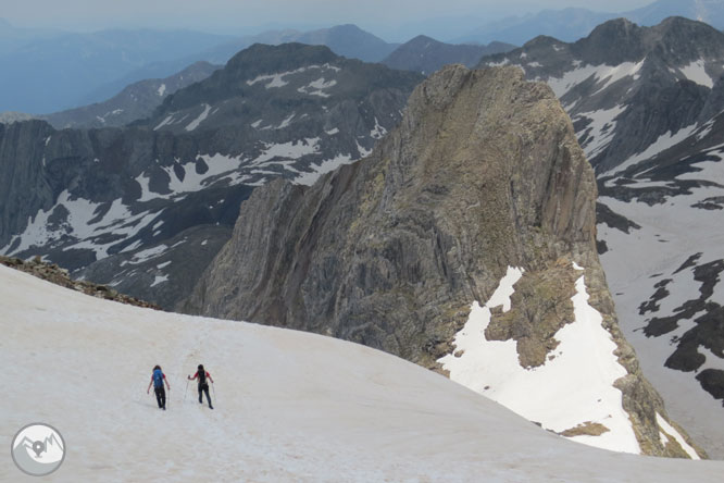 Posets (3.375m) por la cresta de Espadas 2 