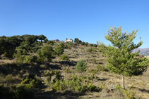 Llegando al cerro de Santa Bàrbara de Pruneres.