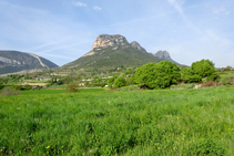 La montaña de Santa Fe desde Organyà.
