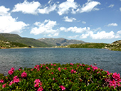 Lago de las Abelletes y picos de Envalira (2.823m y 2.818m)