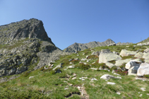 Debajo del vertiente N del pico de las Abelletes.