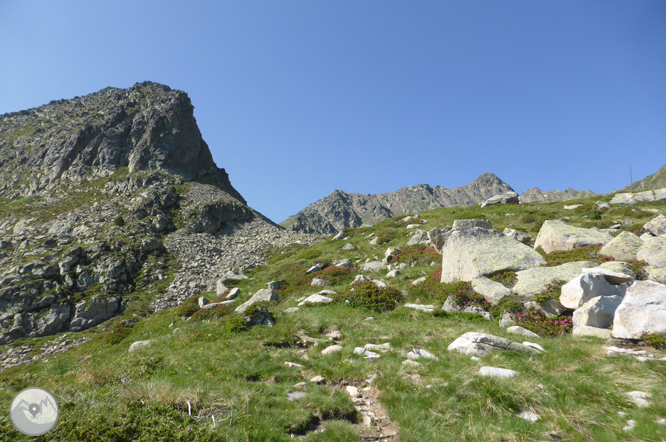 Lago de las Abelletes y picos de Envalira (2.823m y 2.818m) 1 