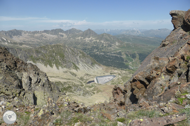 Lago de las Abelletes y picos de Envalira (2.823m y 2.818m) 1 