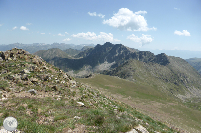 Lago de las Abelletes y picos de Envalira (2.823m y 2.818m) 1 