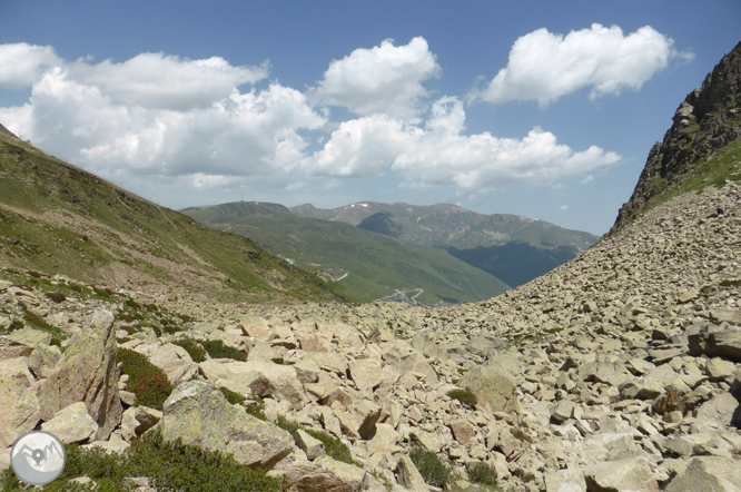 Lago de las Abelletes y picos de Envalira (2.823m y 2.818m) 1 