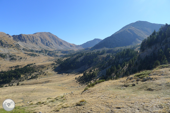 Lago de la Nou y valles de Claror y Perafita 1 