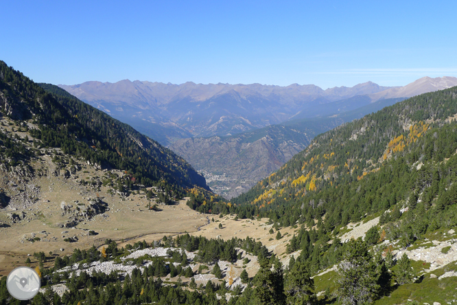 Lago de la Nou y valles de Claror y Perafita 1 