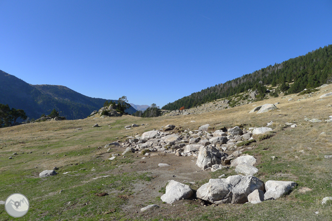 Lago de la Nou y valles de Claror y Perafita 1 