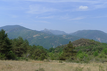 Vistas de la sierra de Sant Gervàs (al fondo).