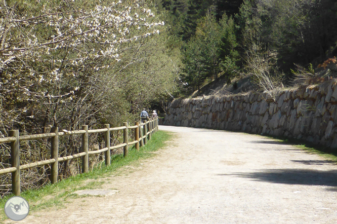 Lago de Engolasters y camino de las Pardines 1 