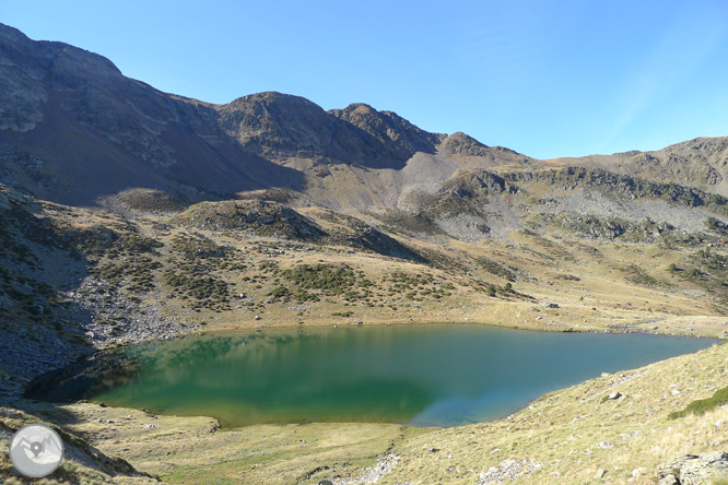 Lago y pico del Estanyó (2.915m) 1 