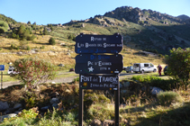 Aparcamiento del puente de la Baladosa, en el valle de Incles.