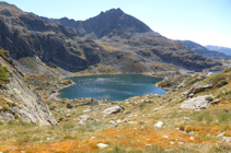 El lago Segon de Juclar y el pico de Siscaró.