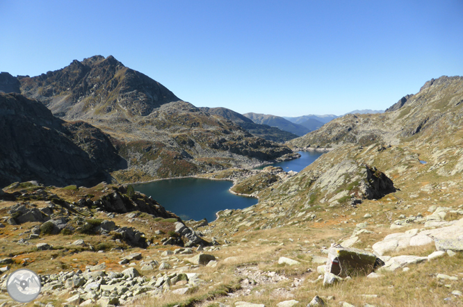 Lagos de Juclar y pico de Escobes (2.779m) 1 