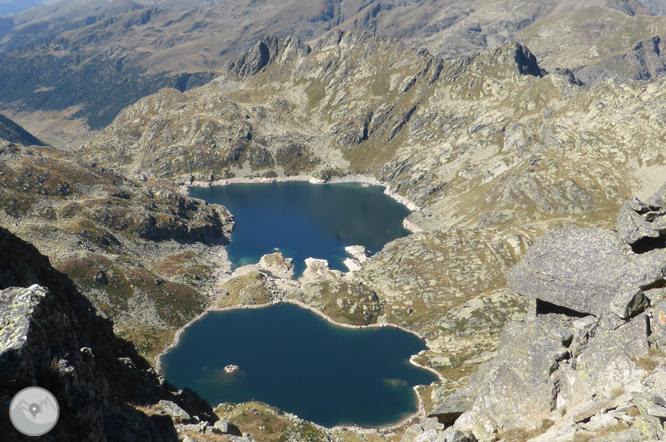 Lagos de Juclar y pico de Escobes (2.779m) 1 