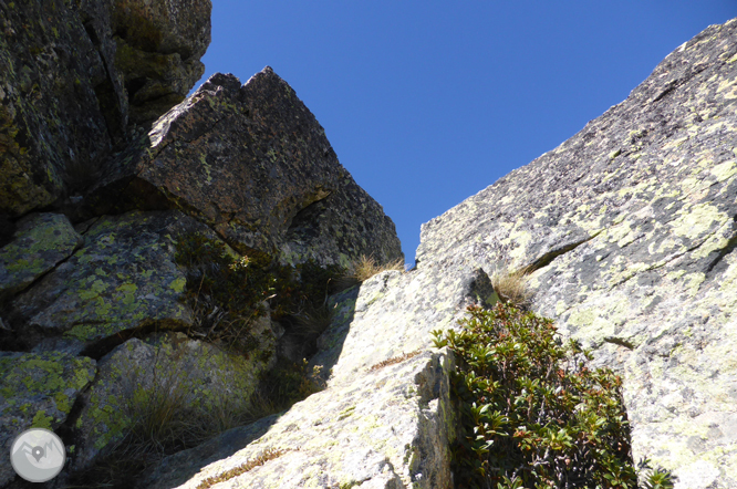 Lagos de Juclar y pico de Escobes (2.779m) 1 