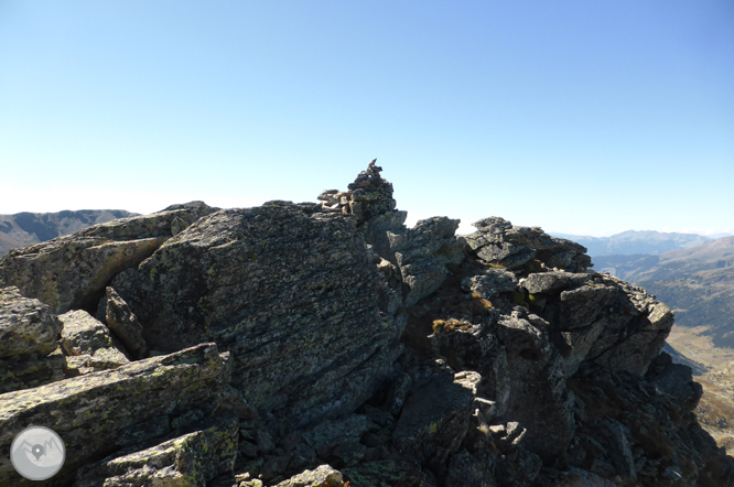 Lagos de Juclar y pico de Escobes (2.779m) 1 