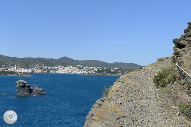 Faro de Cala Nans desde Cadaqués 1 