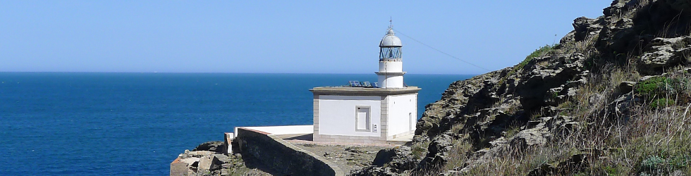 Faro de Cala Nans desde Cadaqués