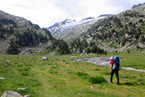 Seguimos llaneando y haciendo una vuelta por el bucólico Plan de Aigualluts.