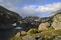 Llegamos al lago de Juclà.