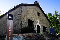 Iglesia de Sant Pere del Serrat.