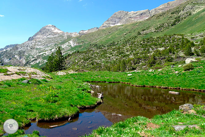 Ibones de Villamuerta desde la Besurta 1 