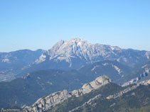 El Pedraforca (2.497m) desde el Mirador dels Orris.