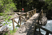 Puente de la Gorga. Punto final de la pasarela.