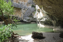 El río avanza por el interior de la Foz.