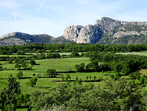 La Geganta Adormida, itinerario histórico por el Pla de Corts