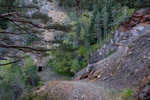 Entrando en las minas.