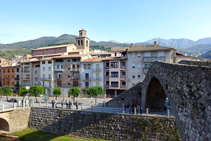 El puente Viejo en la Pobla de Lillet.