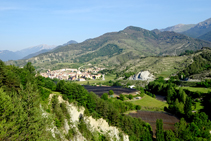 El paisaje agroforestal del valle de la Pobla de Lillet.