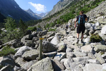 Dejamos el lago atrás y seguimos remontando el valle.