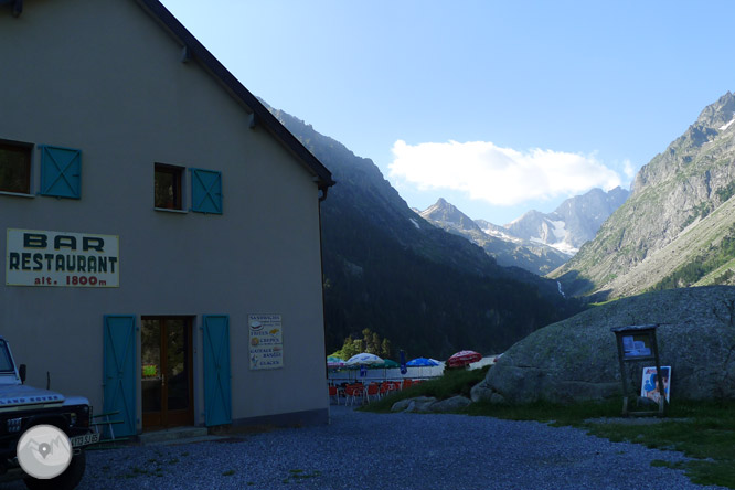 Lago de Gaube y circo de Oulettes de Gaube 1 