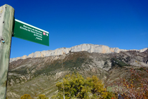 Punto de inicio de la ruta, donde encontramos una señalización vertical.