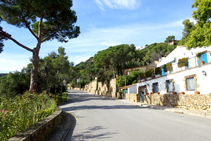 Calle de la Merla en la urbanización de la Casa Nova.