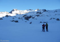 Lago Clot, con el Montardo al fondo.