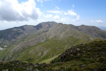 Vistas al Puigmal desde los alrededores del Pic de Finestrelles.