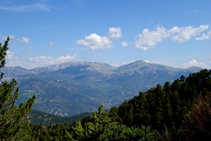 La Tosa d´Alp (2.536m), collado de Pal y Puigllançada (2.409m).